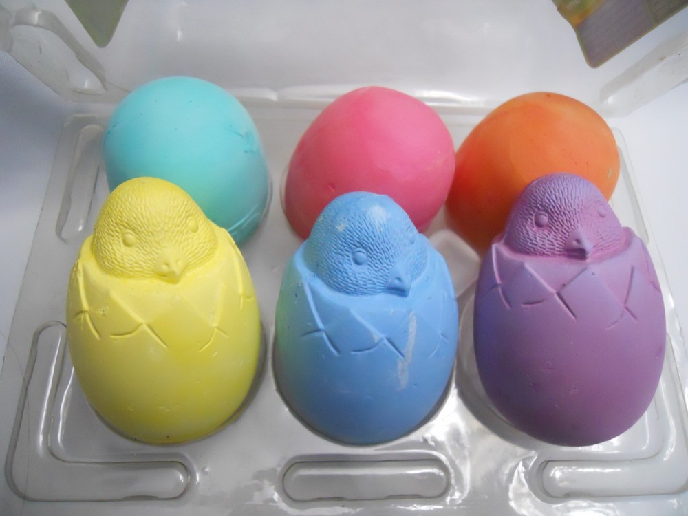 Hallmark CRAYOLA Figural Easter Sidewalk Chalk 6ct Eggs & Chicks Spring Hunt