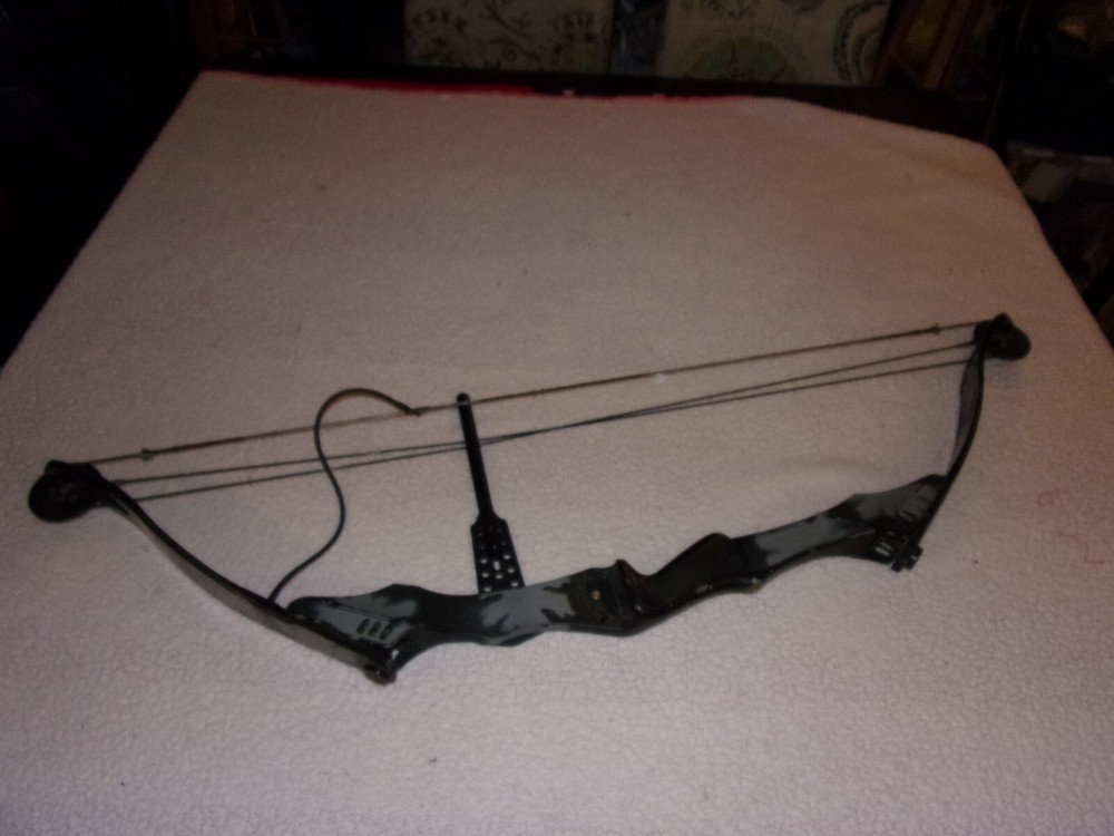 PSE Game Sport Compound Bow