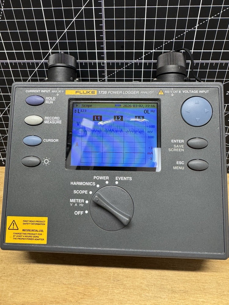 Fluke 1735 3 Phase Power Quality Energy Logger Analyst Meter