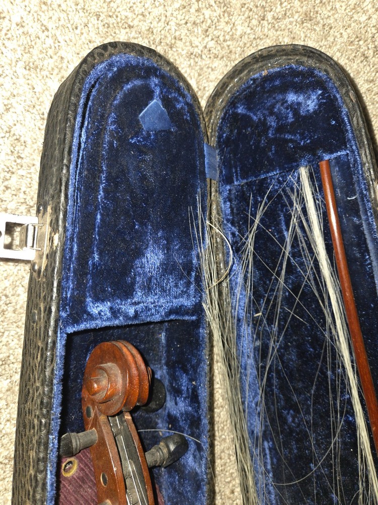 Gibson Violin V-25 1240 with case