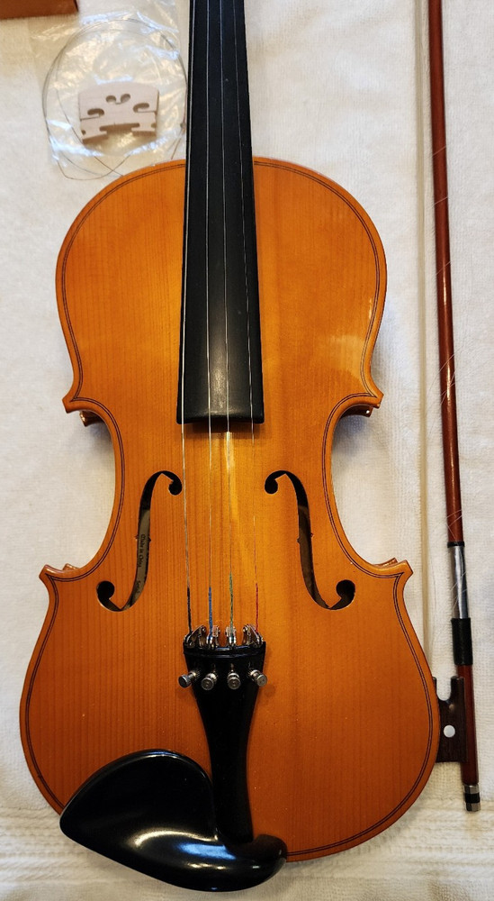 ANTON BRETON MODEL AB-05 4/4 VIOLIN WITH HARD SHELL CASE