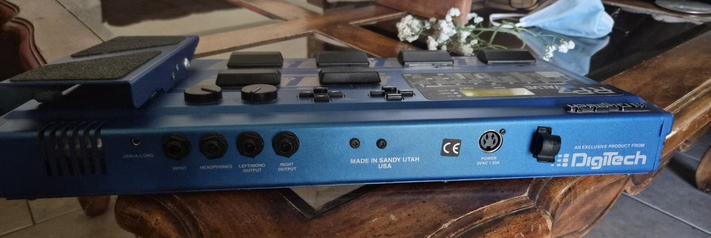 Digitech RP7 Valve Guitar Tube Multi Effects Processor - CIB