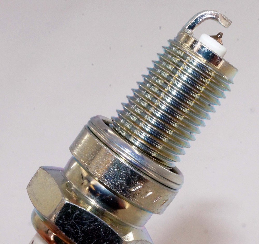 Genuine Authentic NGK 2202 DPR8EIX9 Iridium IX Spark Plug 2 Pack