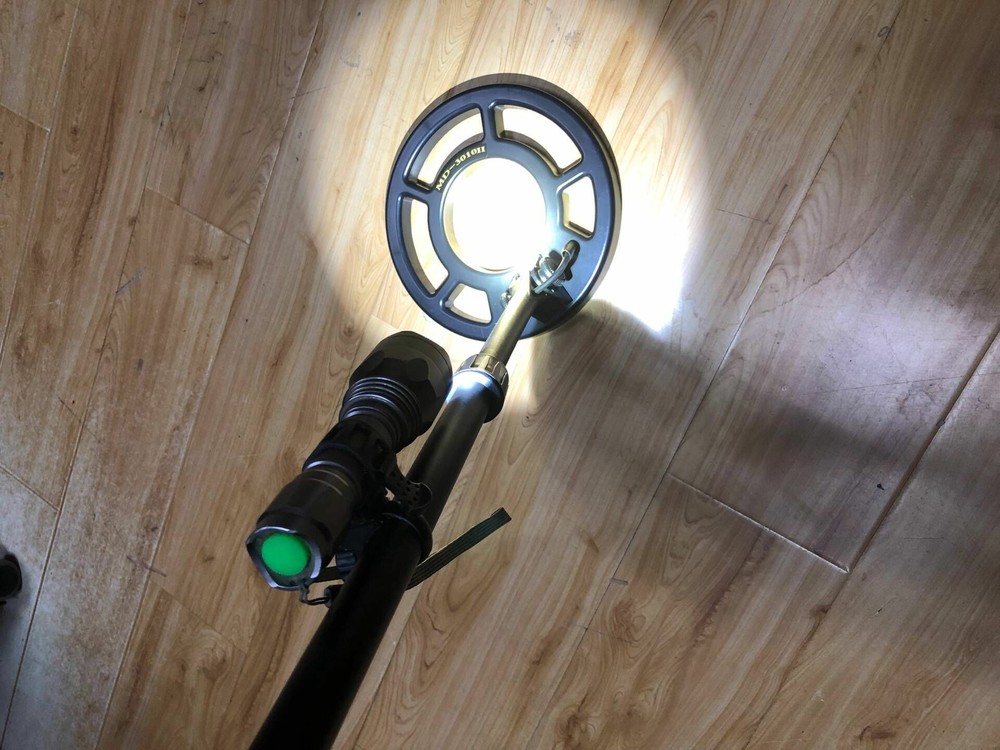 Metal Detector PIN POINTER Holder Flashlight Mount Metal Detecting Torch Clip