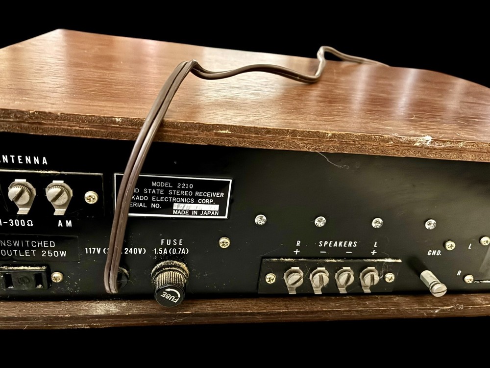 Mikado Solid State Stereo Receiver model 2210 vintage 1970s - tested works READ