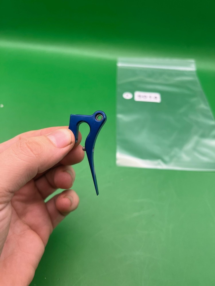 Dye Dm3 Trigger