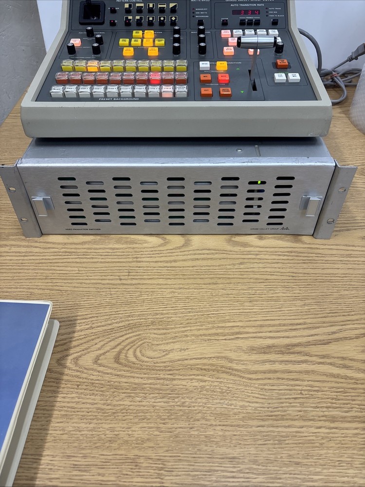 Grass Valley Group Model 100 Switcher w/Electroincs Frame ***Powers On