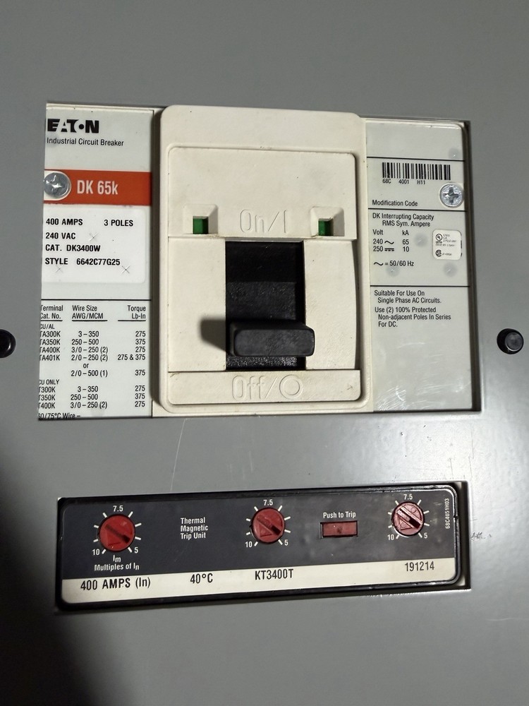 1-300 AMP 208/120V MAIN BREAKER PANELBOARD 42 SPACE 3PHASE 4WIRE COMPLETE PANEL