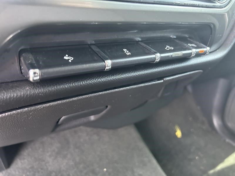SILVRDO15 2017 High Mounted Stop Light 104649007