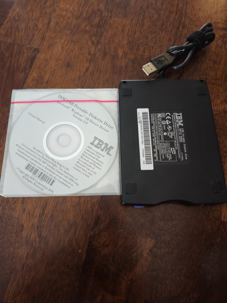 IBM USB Portable Diskette Drive Floppy Disk 3.5” MPF82E