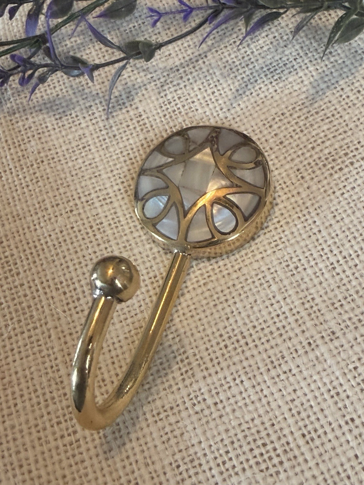 Mother of Pearl Handcrafted Wall Hook Round Petal Inlay Design Single Wall Hook