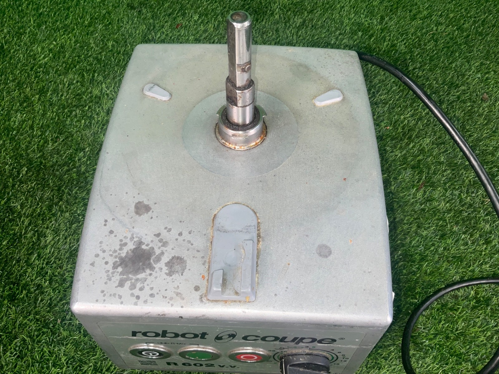 Robot Coupe R602 V.V. Series Food Processor BASE..NEEDS REPAIR R