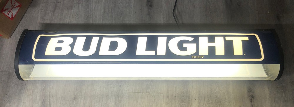 Vintage 1980s Bud Light Pool Table Light