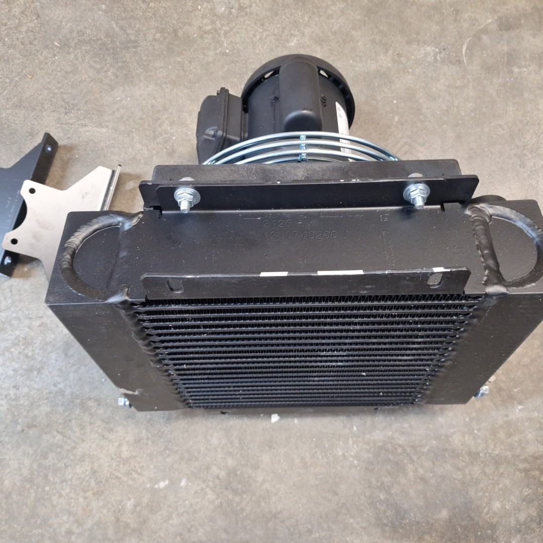 COOL-LINE Forced Air Oil Cooler AL5-1: 5 hp, 30 gpm Max. Flow, 377 psi