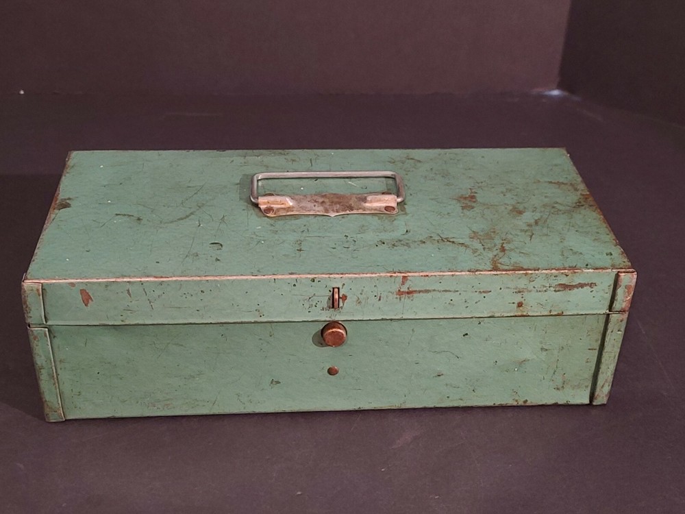 Vintage Guidemaster Drill Kit Metal Box