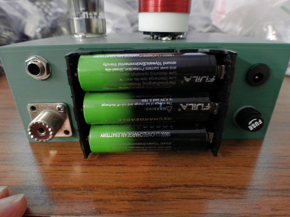 SCHEMATIC ONLY 80/40 Meter QRP Ham Transmitter Using the JAN 1299/3D6 Pentode