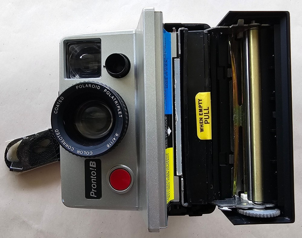 Pronto! B Polaroid Land Camera, Instant, UNTESTED