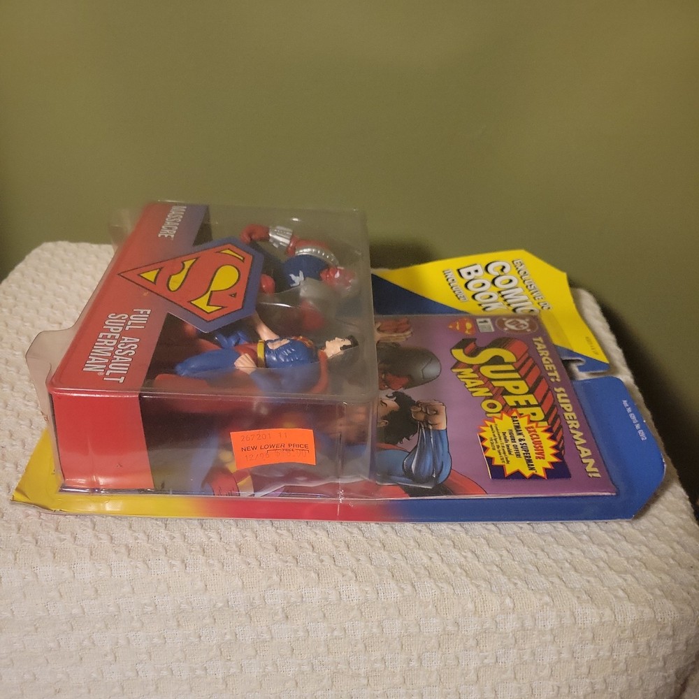 1995 Kenner Full Assault Superman vs Massacre Action Figure Set w/ comic NIB