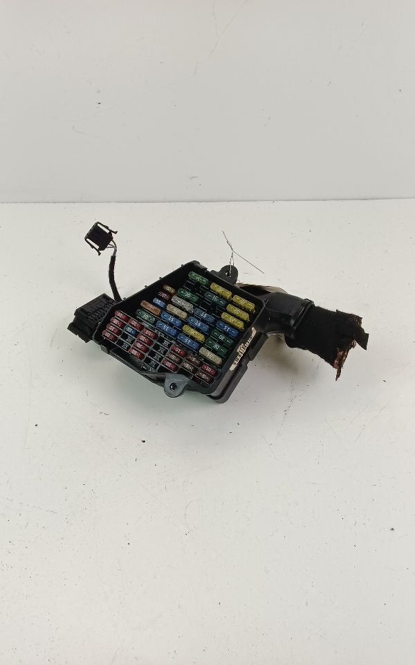 PASSAT 2000 Fuse Box Cabin