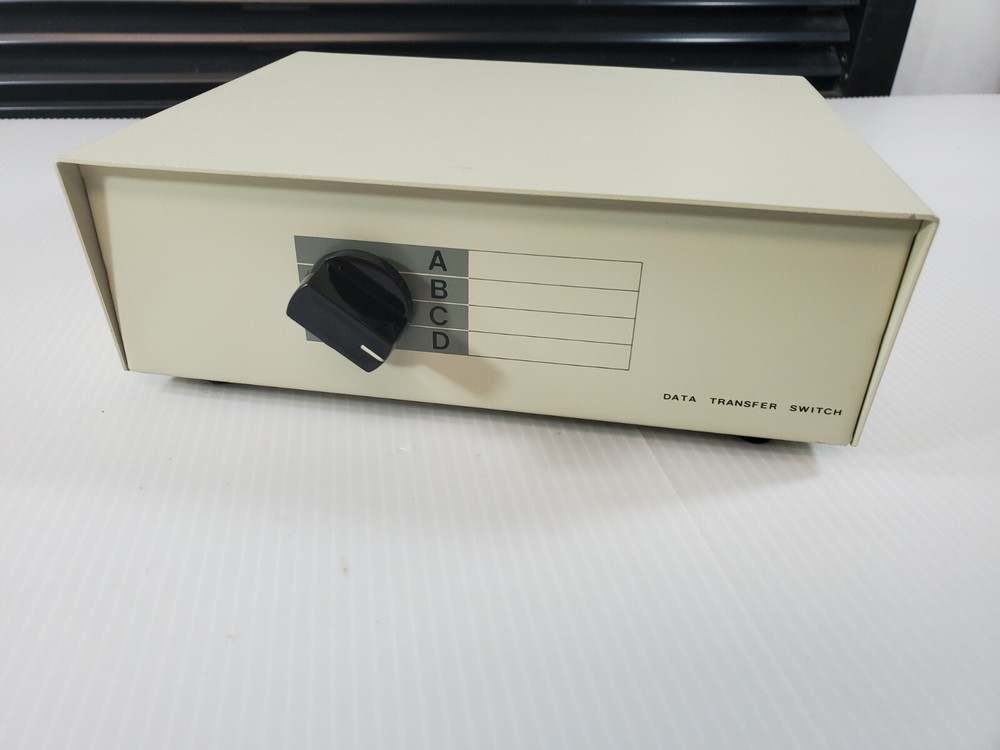 DATA TRANSFER SWITCH BOX VINTAGE UNUSED
