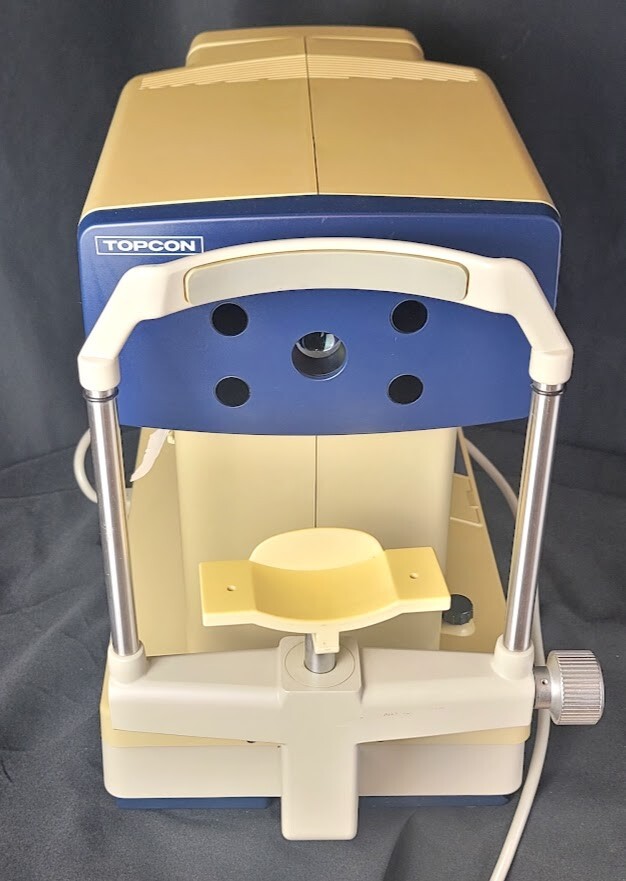 Topcon Auto-Refractometer Auto-Refractor RM-A2000! Powers Up & Knobs works