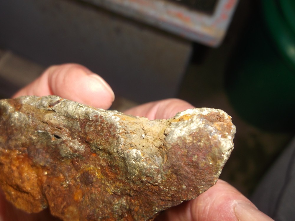 gold silver copper ore, 194 grams samples ,ore high grade .