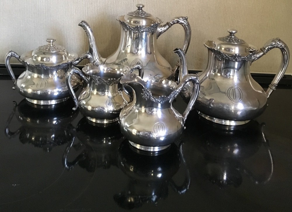 VINTAGE REED & BARTON 5 PC SILVER PLATE TEA COFFEE SET W/ RARE REPOUSSE UPGRADE