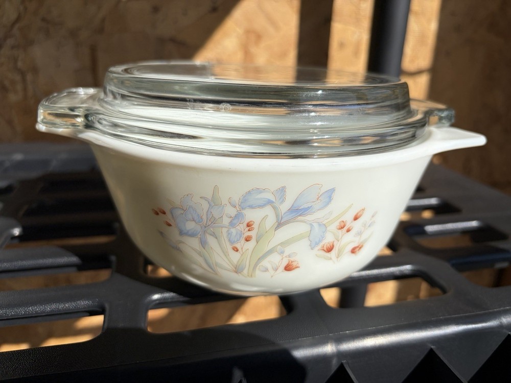 Pyrex Blue Iris Approx 6.5” Dia. X 2.75” Deep