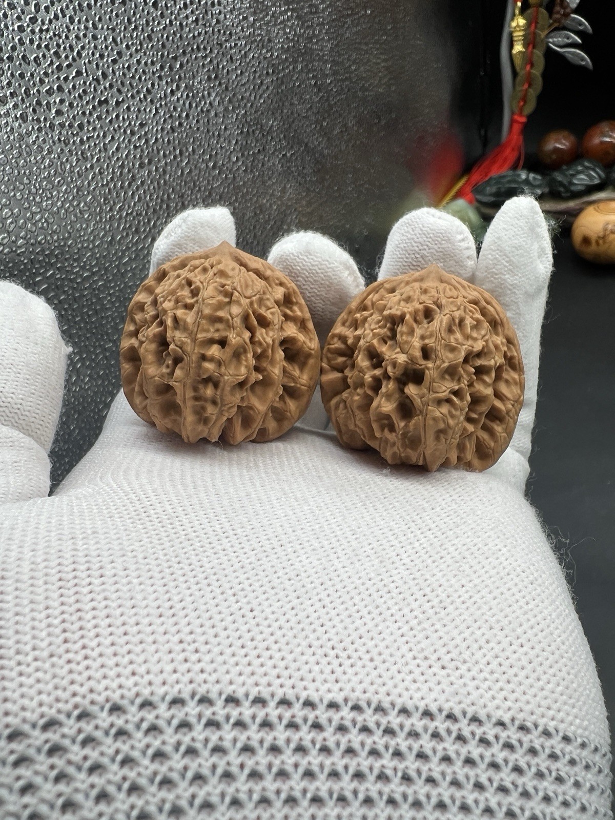 Pair of  Match Chinese Health Walnut Collection 39×38×38mm精配文玩核桃 ～全品无名小众