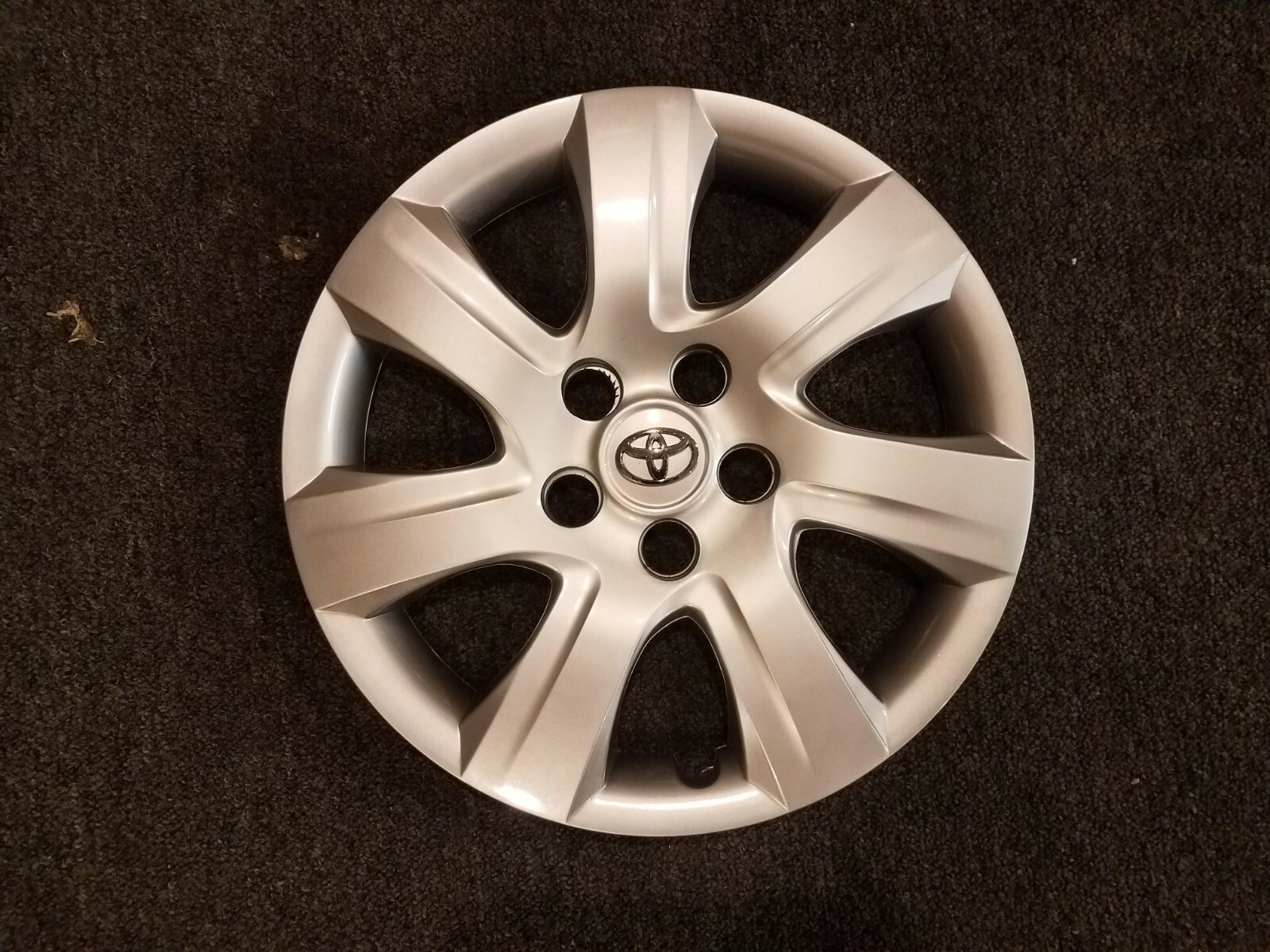 Brand New 2010 10 2011 11 Camry 16" Hubcap Wheel Cover 61155