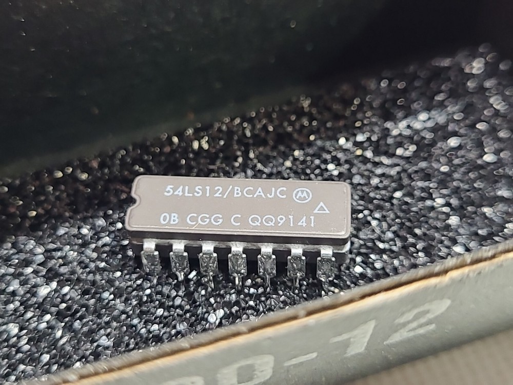Motorola 54LS12/BCAJC IC Triple 3-Input Nand Gate