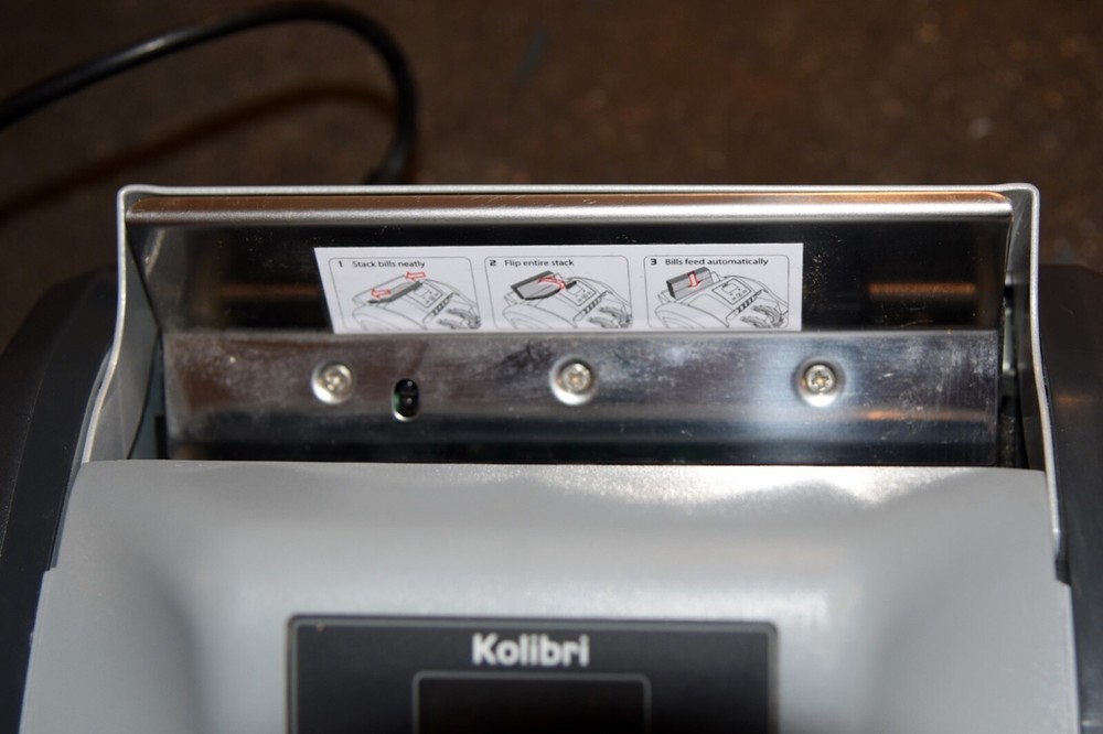 Kolibri Automatic Bill Money Counter Detects Counterfeits