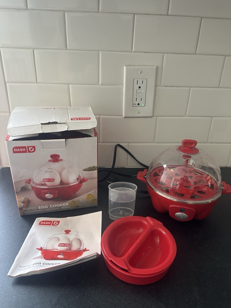 DASH Go Rapid Egg Cooker RED Quick Easy Cook Eggs/ Omelette EUC