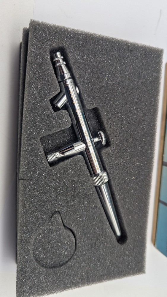 Iwata Eclipse HP-SA Single Action ECL-1000 NICE LOOK READ