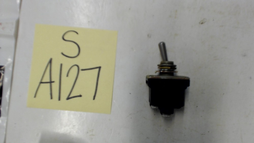 Manitowoc 1001193 Toggle Switch