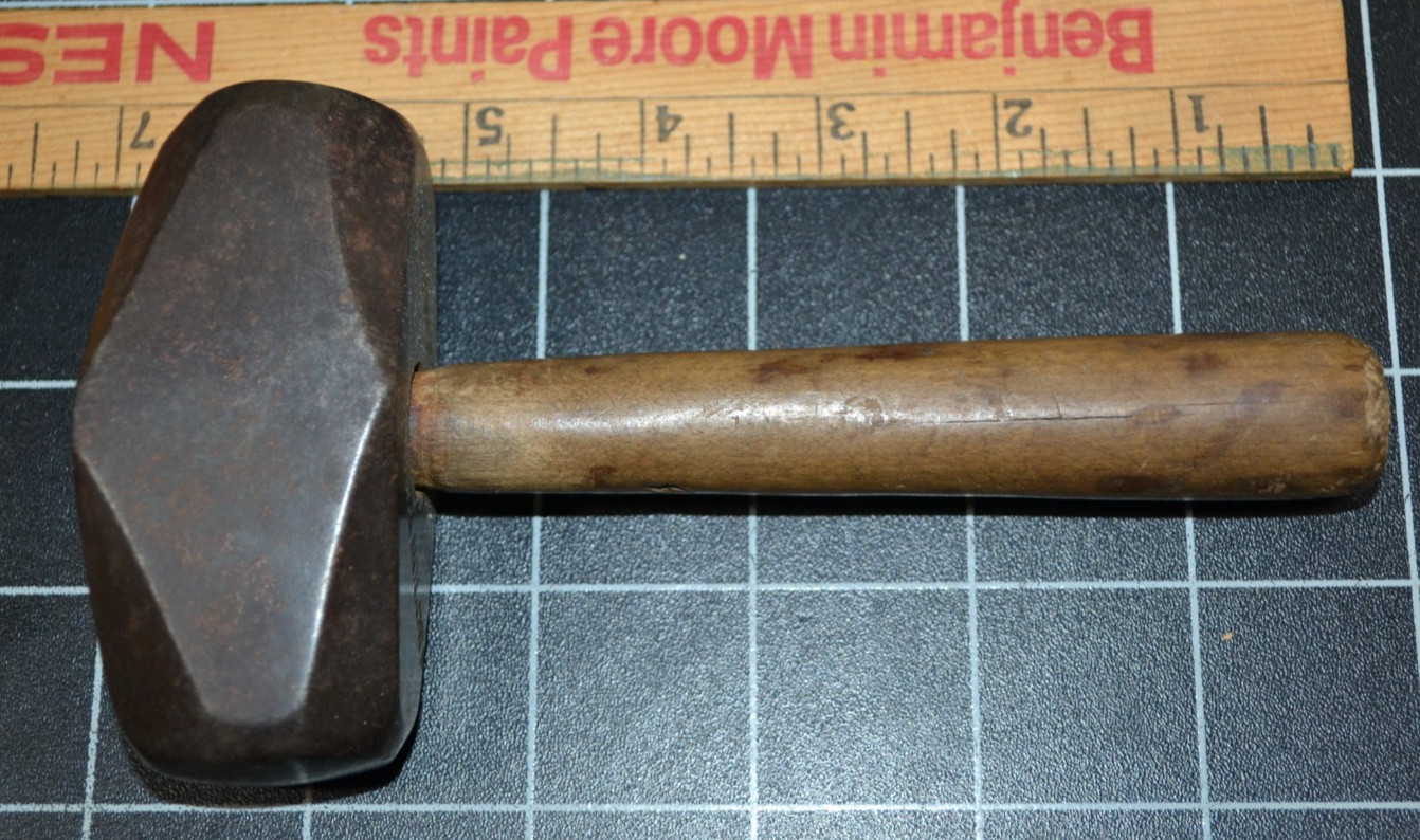 TROW & HOLDEN - BARRE, VT - HAND DRILLING HAMMER - 1 3/4# - VERY GOOD