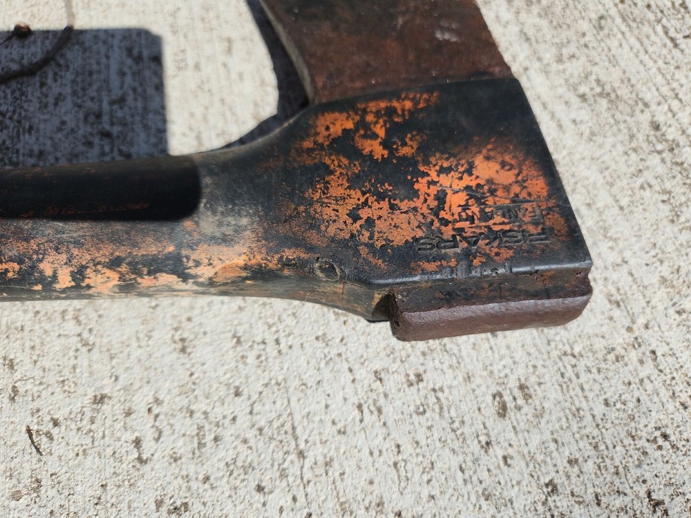 Vintage Fiskars Hatchet Axe With Handle
