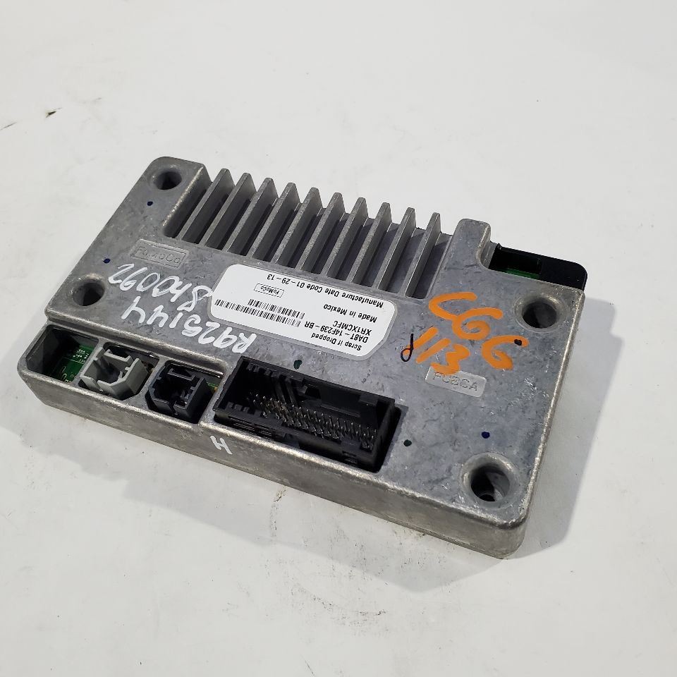 2015 Ford Flex OEM Sync 2 Control Module DA8T-14F239-BR
