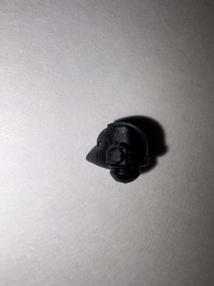 Raven Guard/Beaky Standard Helmets x20 bits WH40K