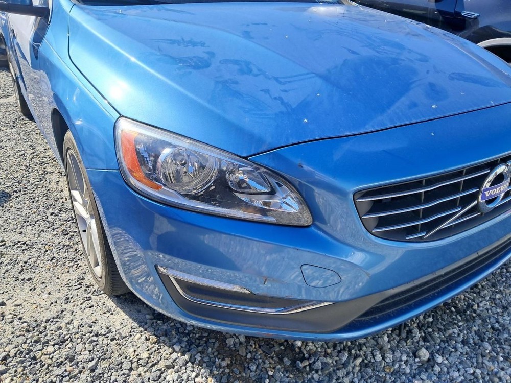 S60 2014 Glove Box 4848861