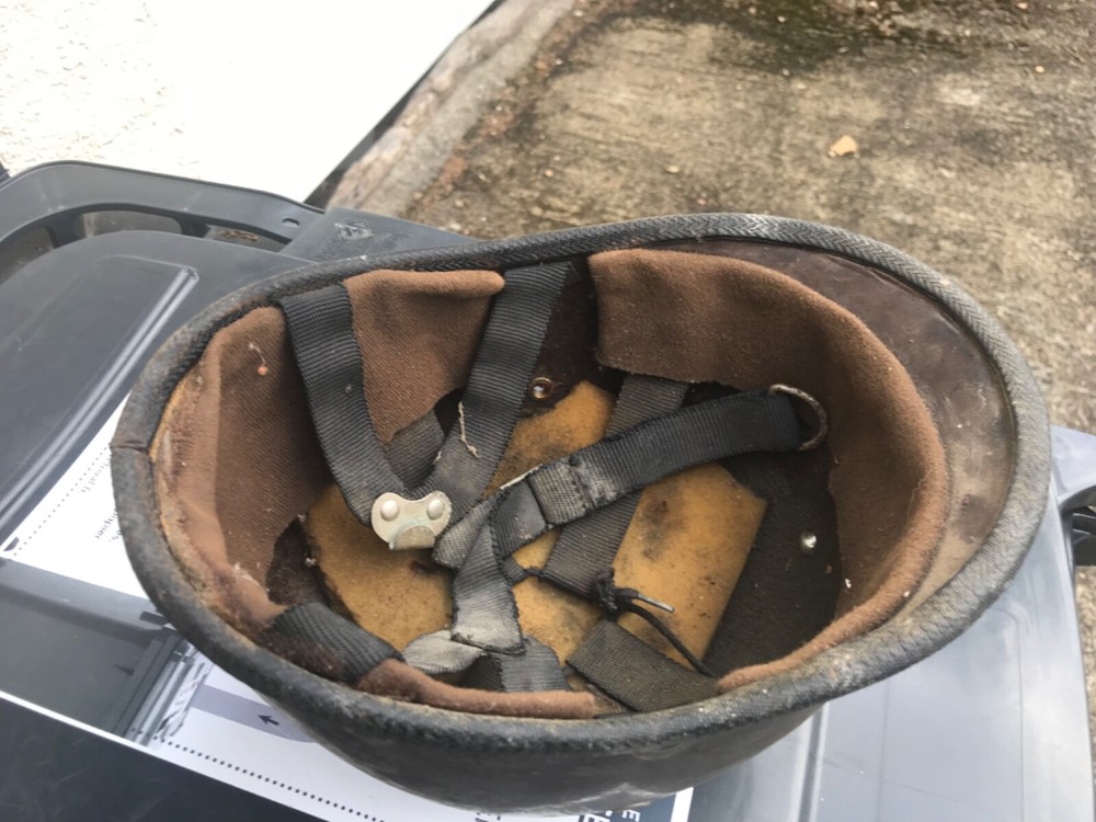 casque ancien de jockeys