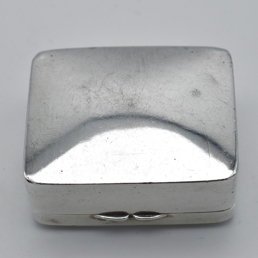Vintage Solid Silver Pill Box Snuff Box Heavy Gilded Interior