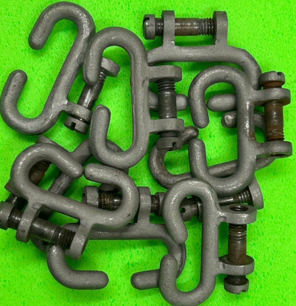 (ONE) M1 GARAND STACKING SWIVEL WITH SCREW FOR GAS CYLINDER