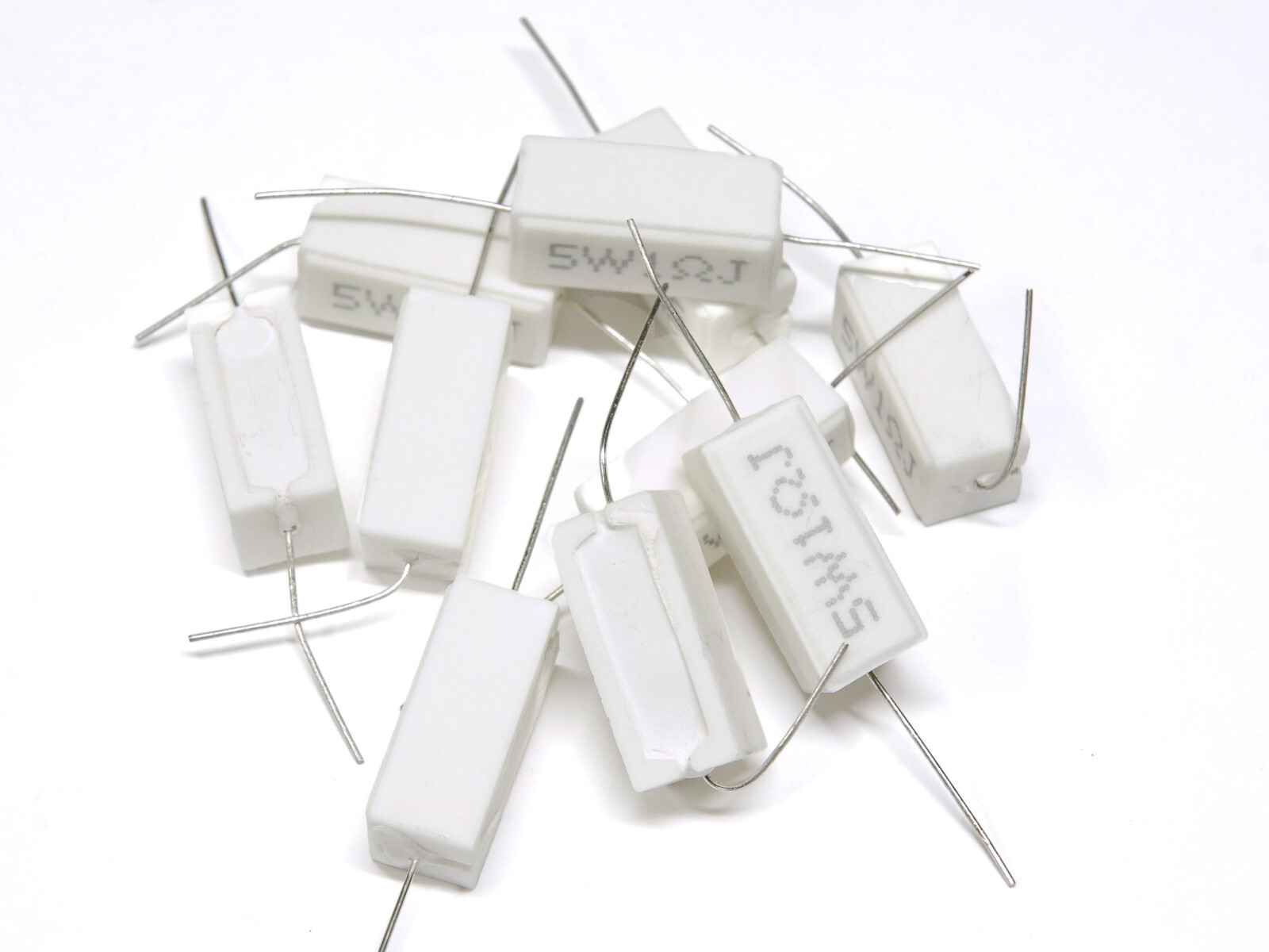 5 Watt Resistor Wire Wound ±5% Tolarance - Axial Cement Power 5W