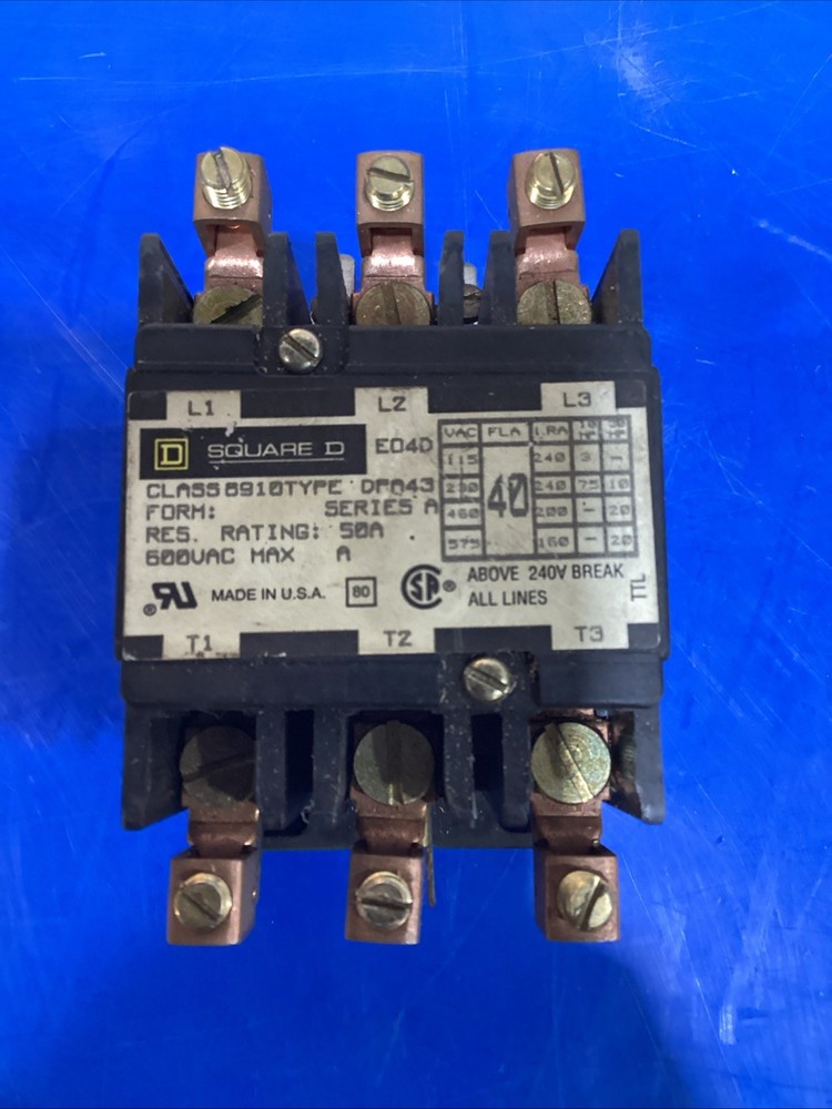 Square D 8910 E04D Contactor, 3 Pole, Open Type New No Box Read
