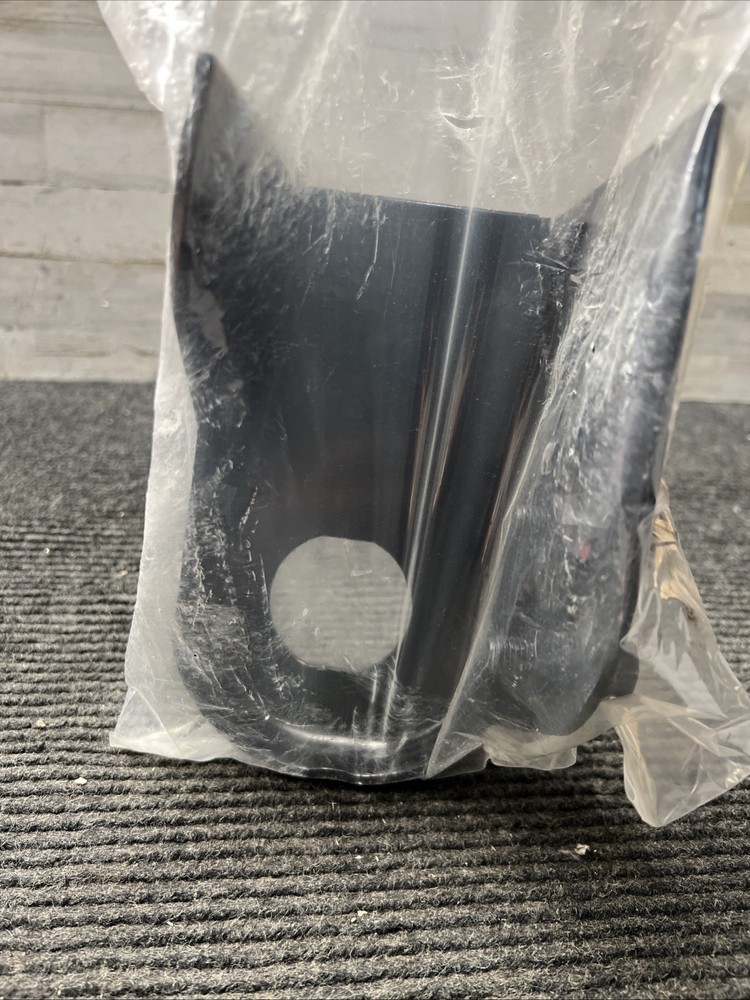 Radiator Bracket Dorman (OE Solutions) 523-058