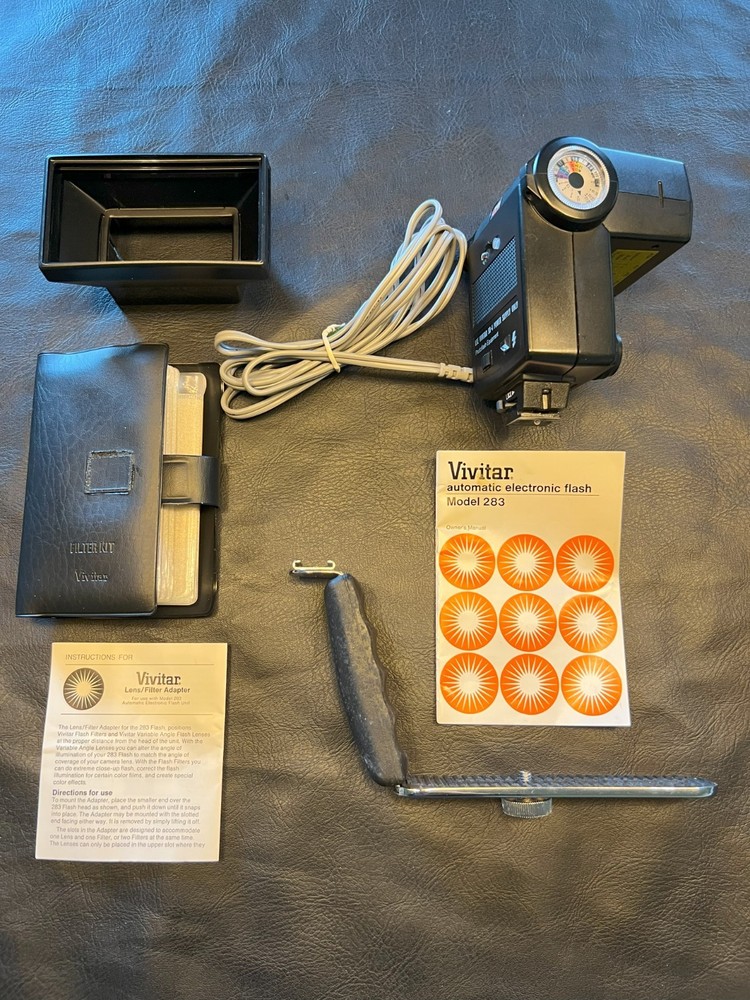 Vivitar Automatic Electronic Flash with Filters Model 283
