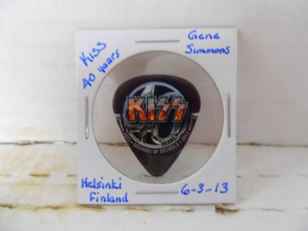 KISS "GEN SIMMONS" 2013 GUITAR PICK~READ DESCRIPTION #16~9