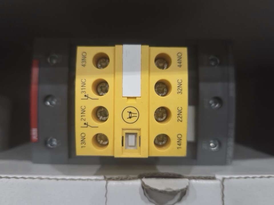 ABB AFS65-30-22-11 contactor *New open box*