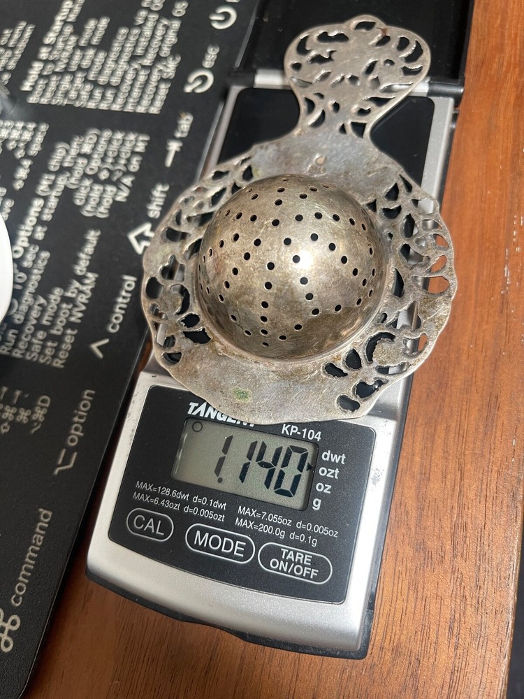 Vintage 830. Silver Tea Strainer
